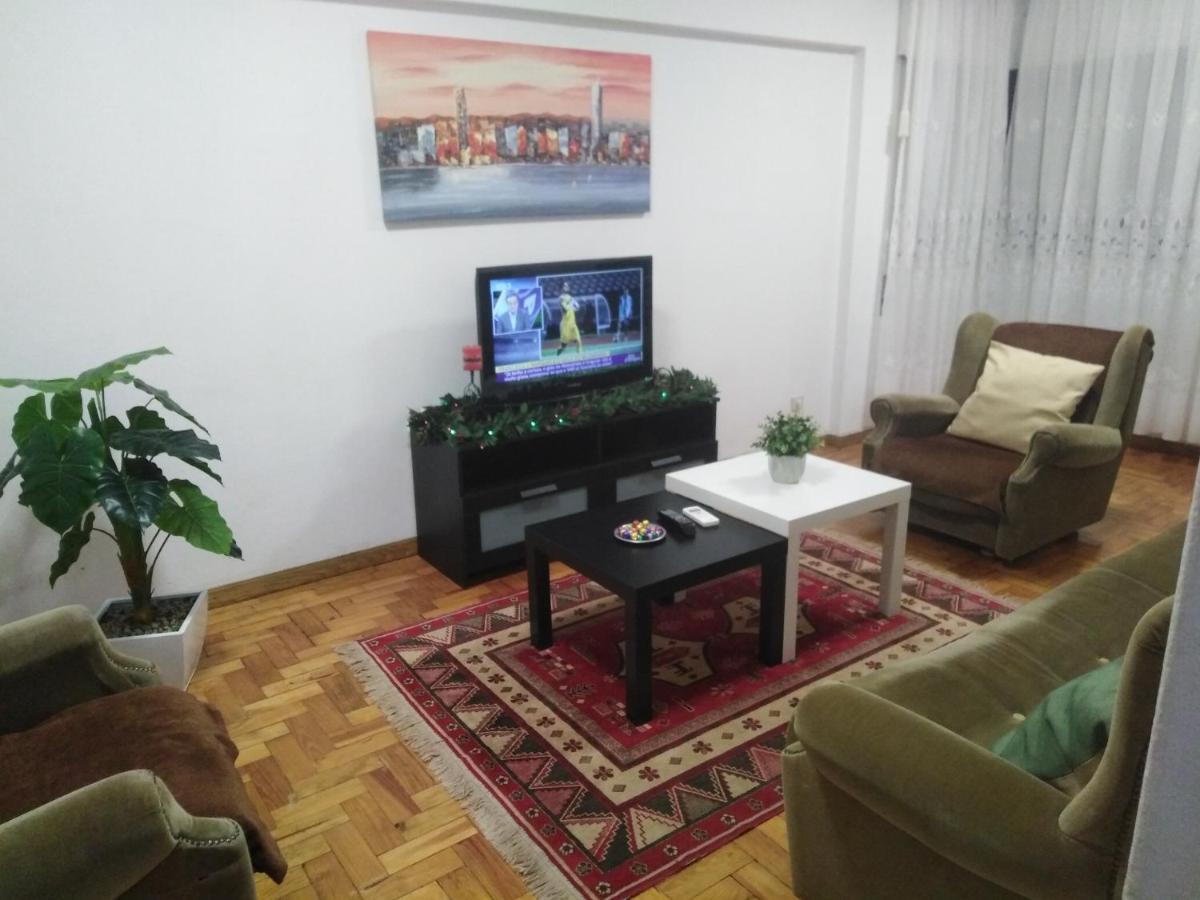 Apartamento Do Silva Mirandela Eksteriør bilde